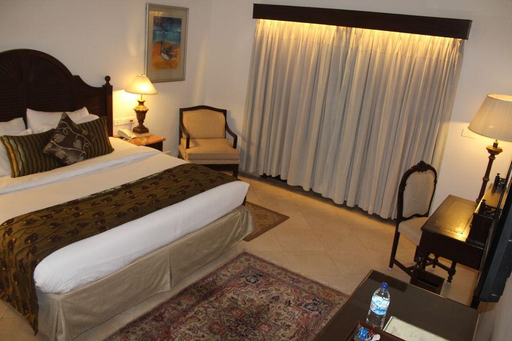 Club Mahindra Acacia Palms Ξενοδοχείο Colva Εξωτερικό φωτογραφία